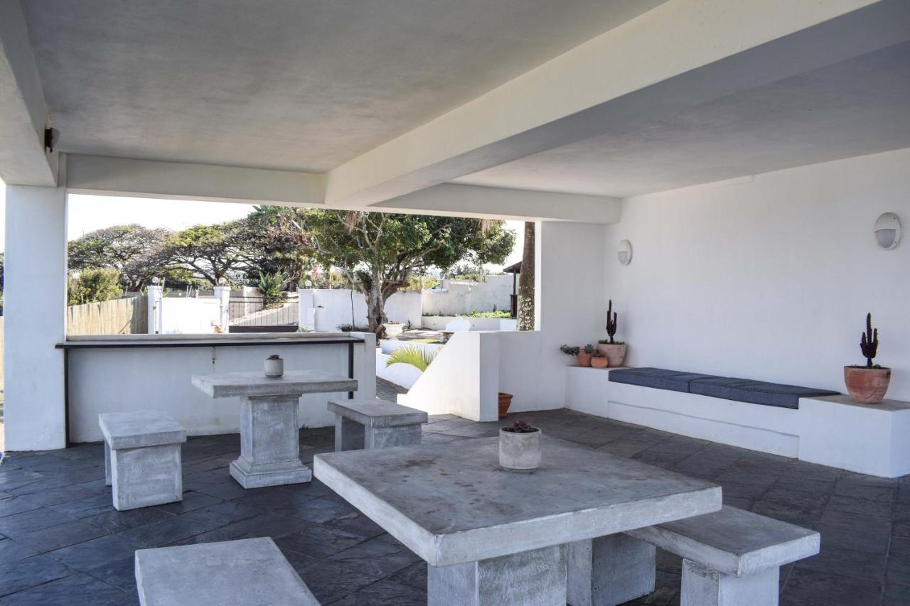 Santorini Guesthouse Amanzimtoti Eksteriør bilde